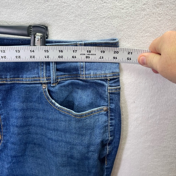 Lane Bryant Flex Magic Waistband Ultra High Rise Straight Capri Womens 20W 2417 - Picture 4 of 10